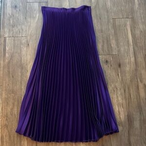 Elegant Purple Pleated Skirt